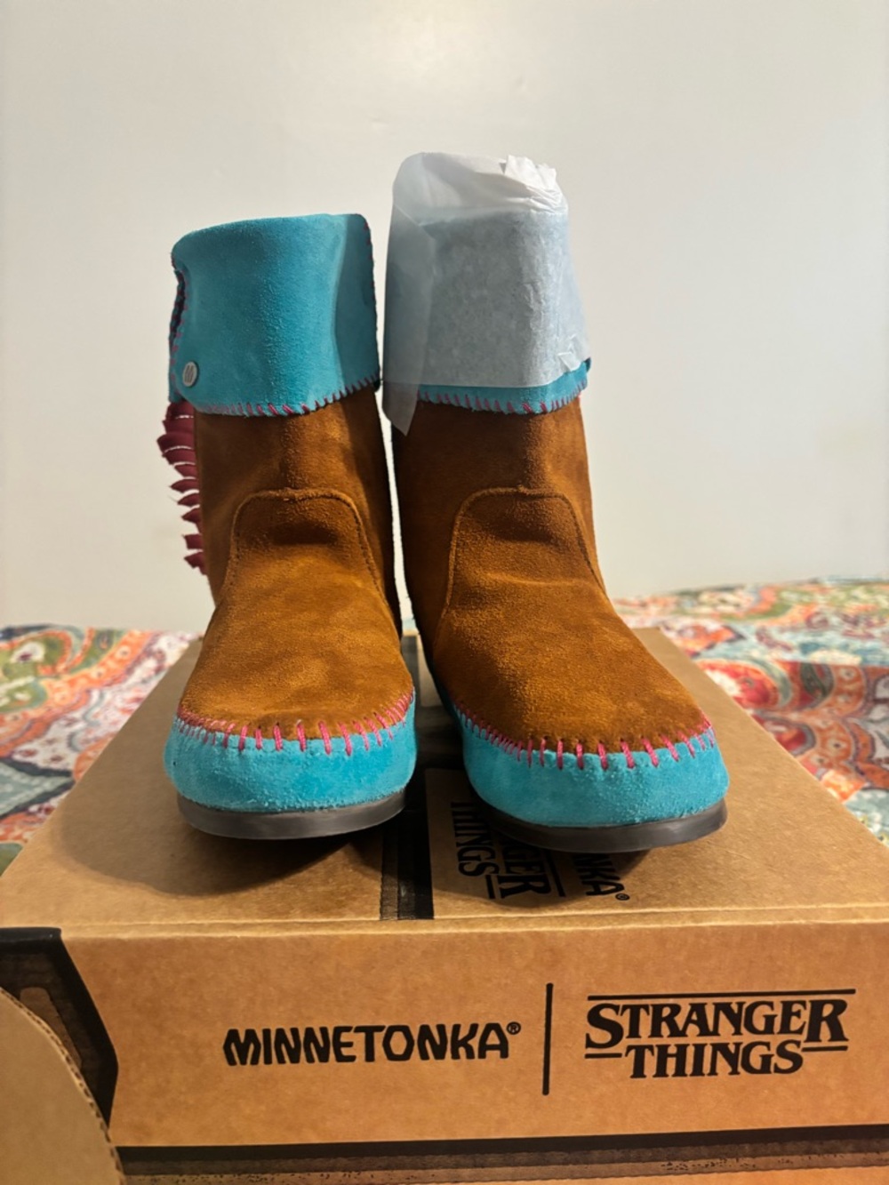 Minnetonka x Stranger Things Holly Wheeler Boots. Size 7
